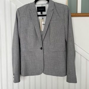 Women’s Banana Republic size 4 Petite gray blazer. NWT
